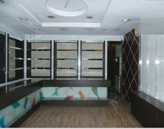 Commercial Shops for Rent in Semi furnished shop for Rent in S.V.Road, , Santacruz-West, Mumbai